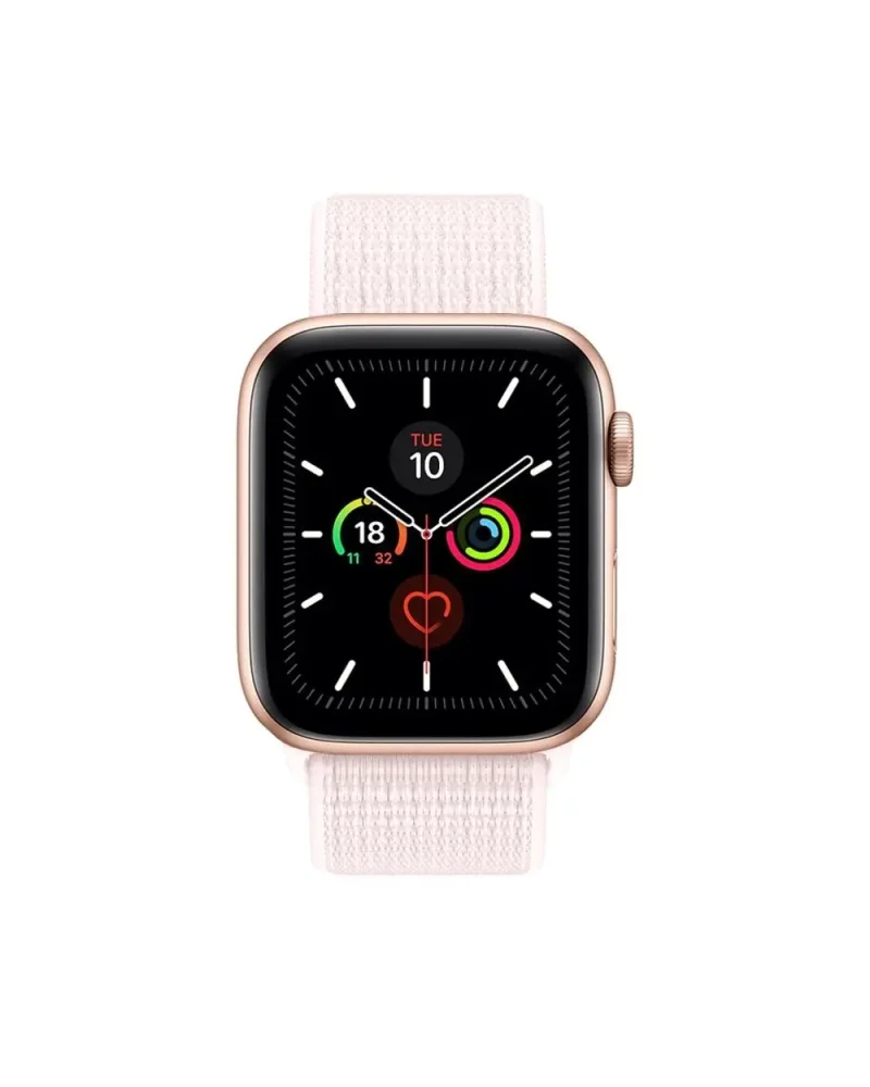 Apple Watch rose gold with pearl pink sport loop band and fitness rings